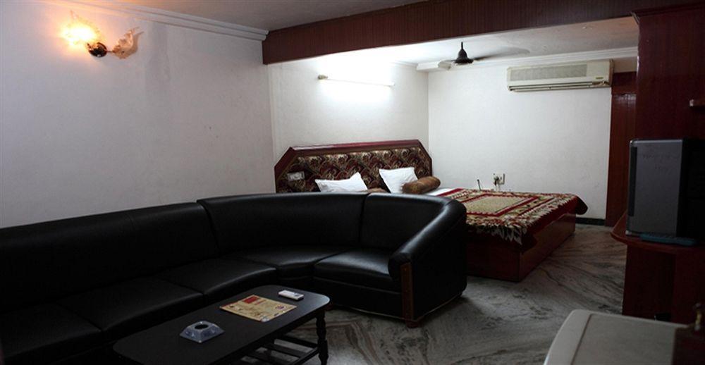 Nandini Palace Chennai