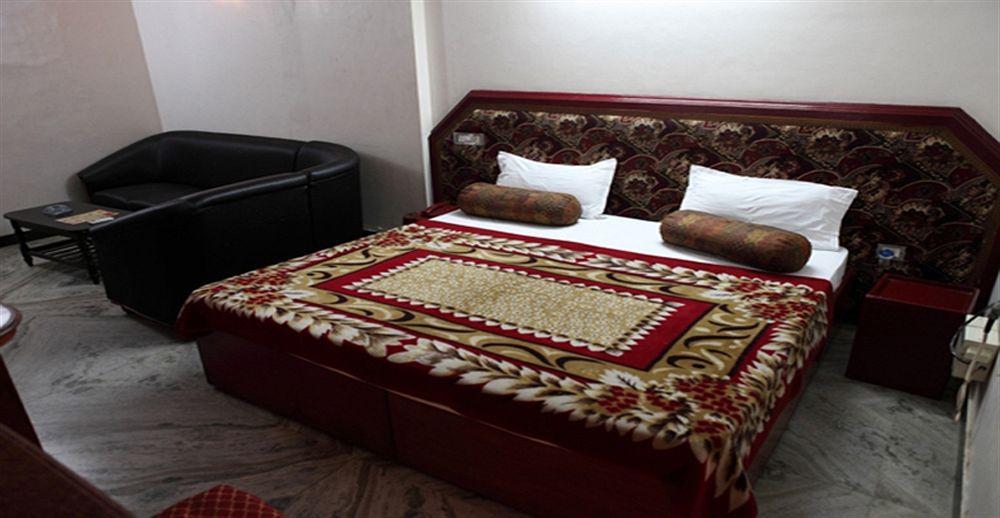 Nandini Palace Hotel 2*