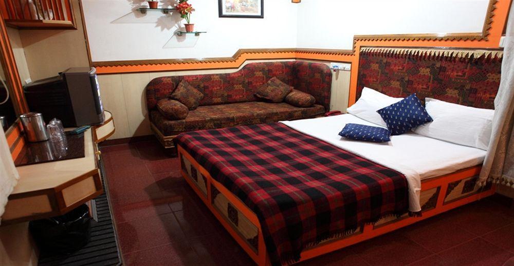 Nandini Palace Hotel