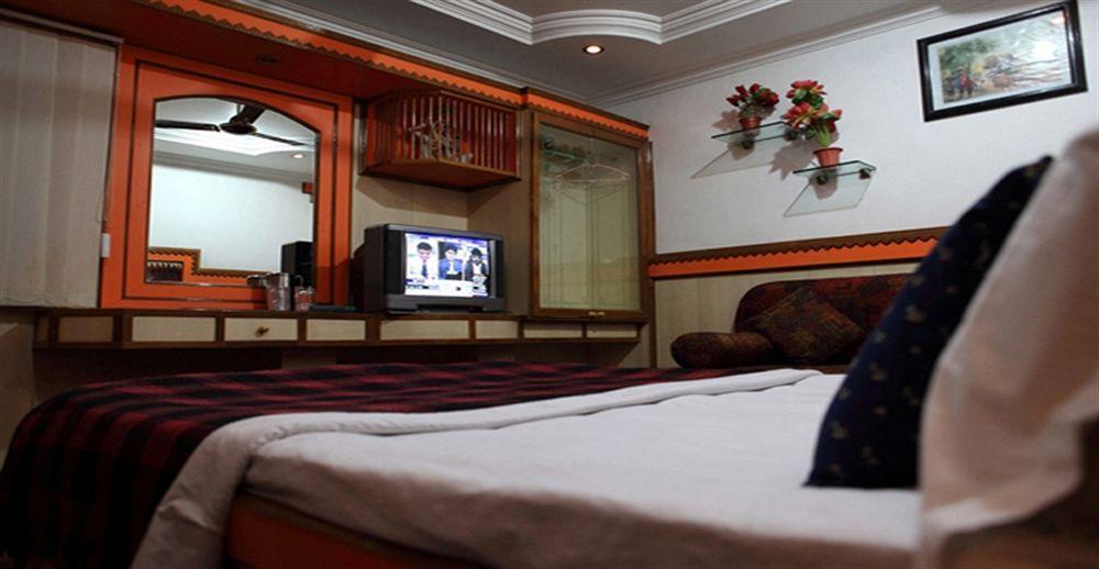 Nandini Palace Hotel 2*